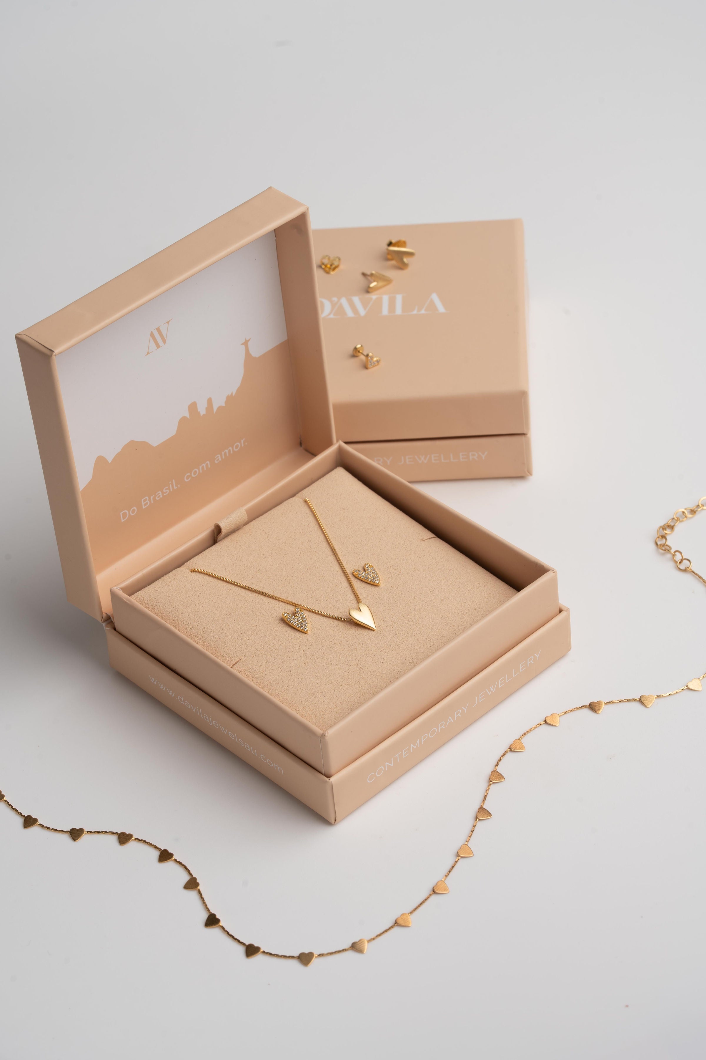 Amor: Hearts Collection