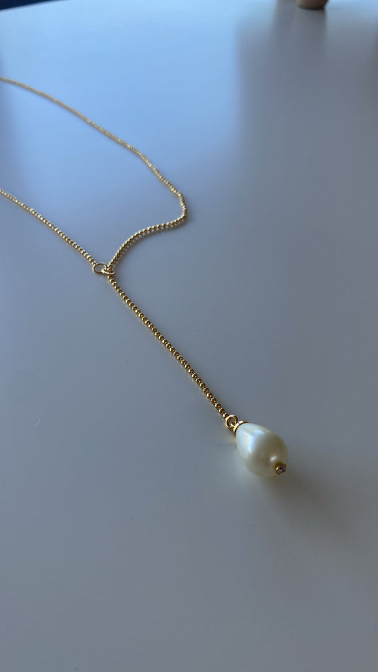 Teardrop Pearl Necklace